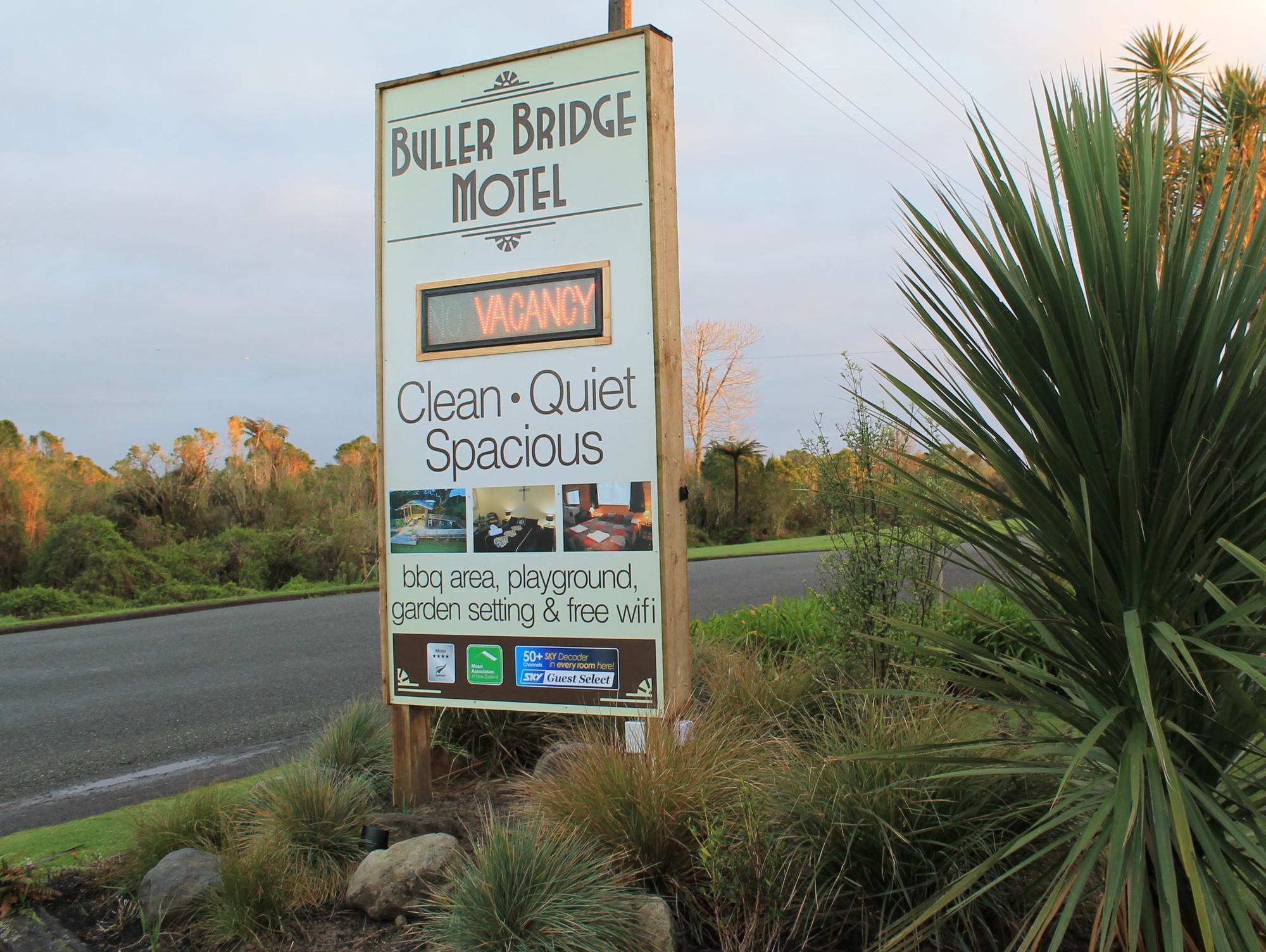 Buller Bridge Motel Westport Zewnętrze zdjęcie